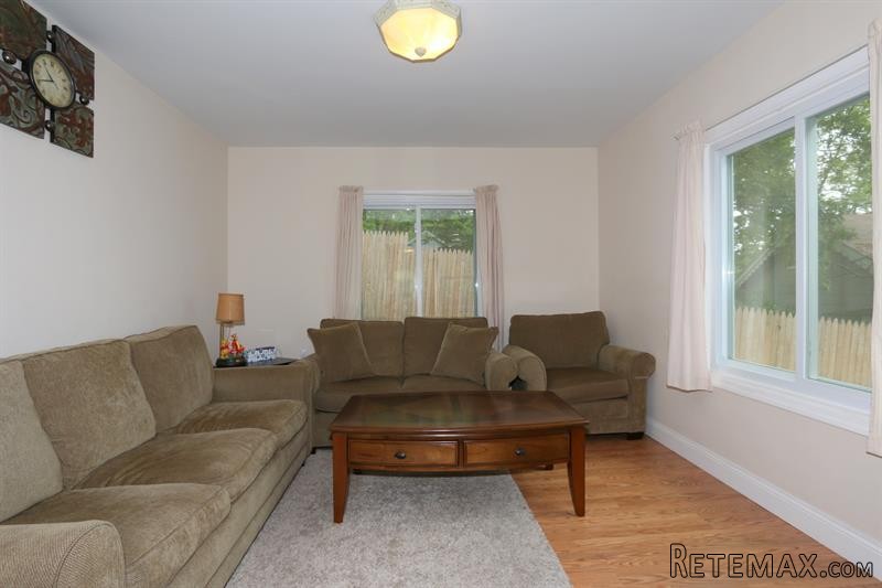 3 bedroom Flat For Sale: 155.. - 2
