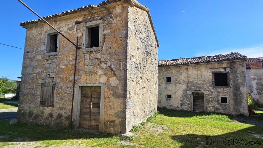 Kamena kuća u okolici Buzeta