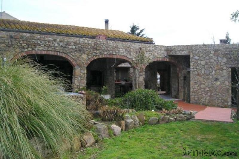 ALT EMPORDA: Beautiful country house of..