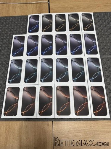 Sony PlayStation PS5 Pro i Sony PlayStation PS5 Slim Konzole - 13
