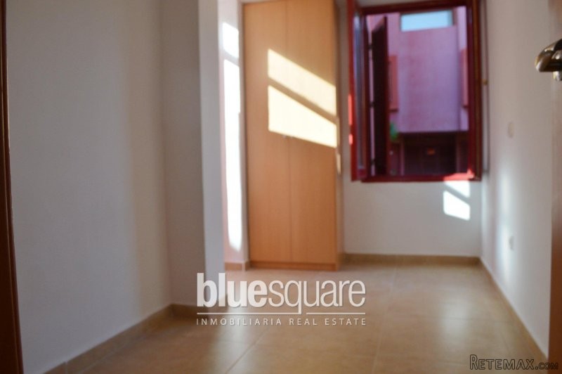 Renovated 3 bedroom apartment with sea.. - 2