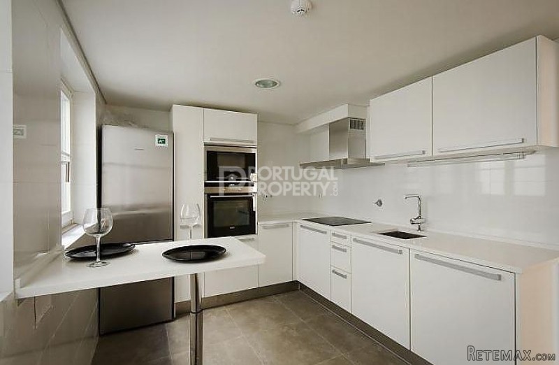 3 Bedroom Apartment With Amazing Views.. - 2