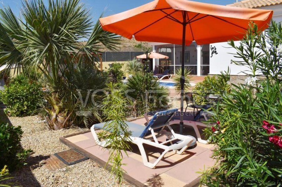 NEW & EXCLUSIVE LISTING TO VOSS HOMES - A beautifully.. - 14