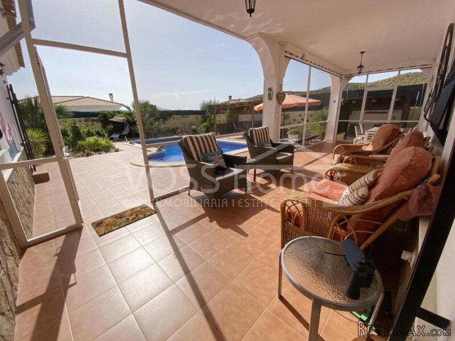 NEW & EXCLUSIVE LISTING TO VOSS HOMES - A beautifully.. - 19