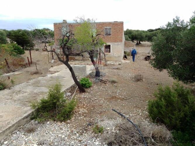 MALI LOŠINJ - ĆUNSKI - građevinski teren sa kućom + negrađev