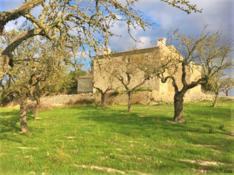 Nice country house to be completed