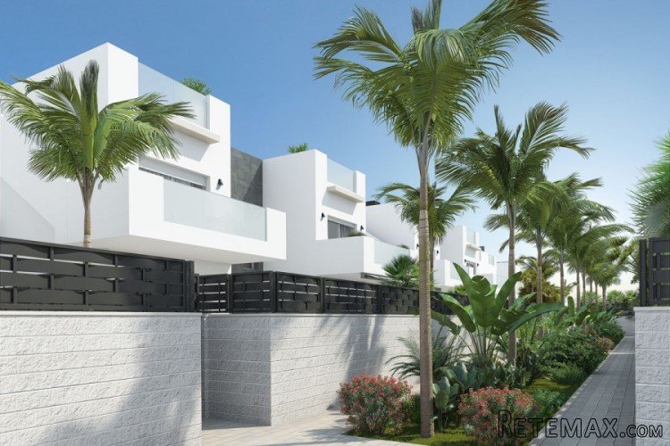 Los bungalows se ubican en un complejo residencial.. - 4