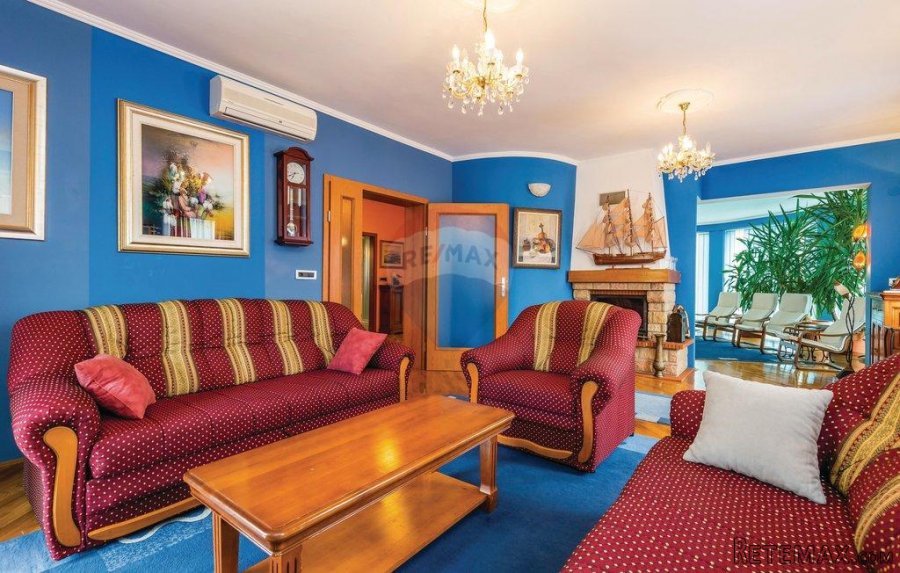 Opatija - klasična villa s okućnicom i bazenom - 5