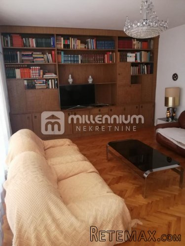 Selce, Crikvenica, 300m2, samostojeća kuća, 150m od mora