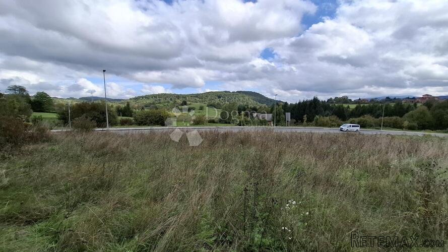 VRBOVSKO CENTAR GRAĐEVINSKI TEREN