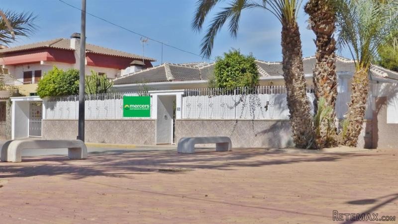 4 Bedrooms - Chalet - Murcia - For Sale