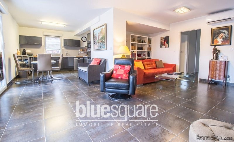 Luxurious 2 bedrooms apartment in Le..