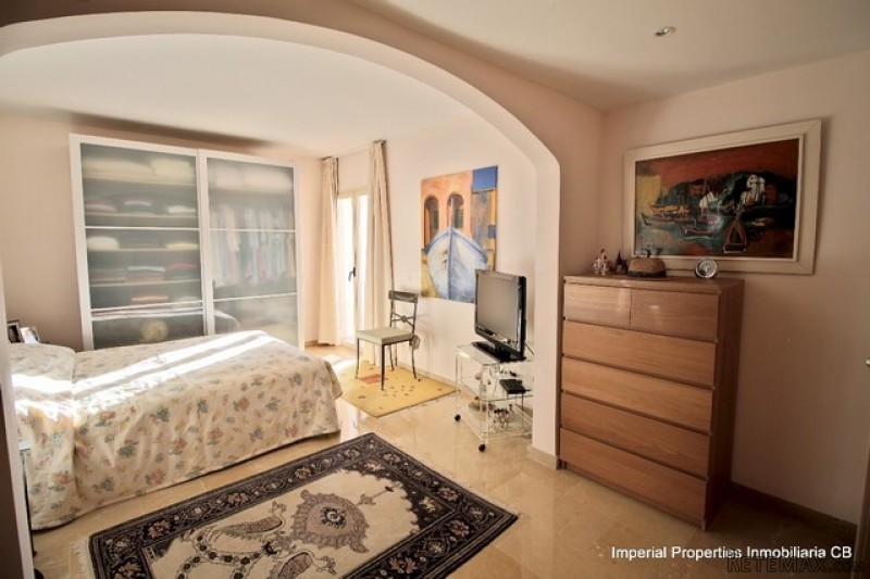 3 bedroom penthouse with golf views in.. - 2