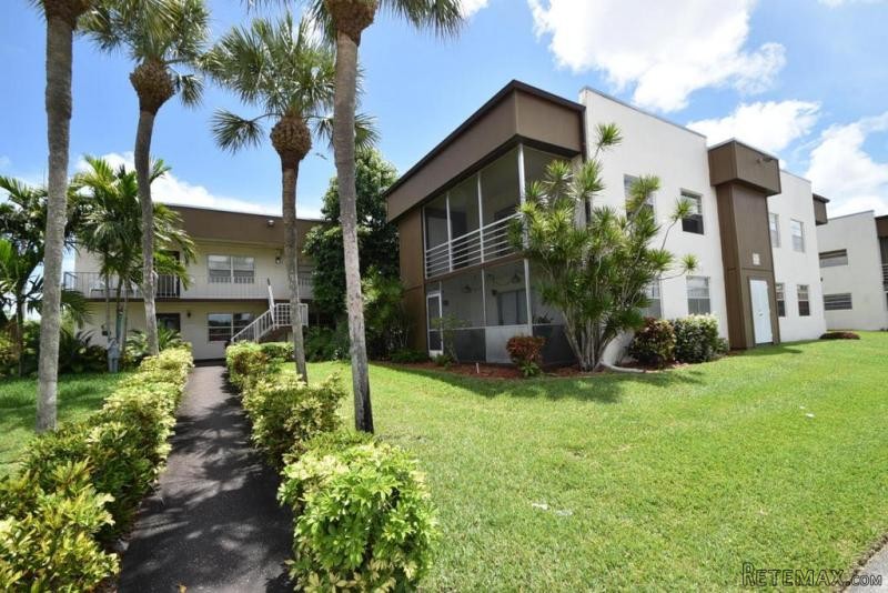 765 Burgandy P, Delray Beach, FL -..