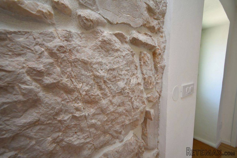Renovirana kuća sa okućnicom od 1068m2! Otok Krk! - 10