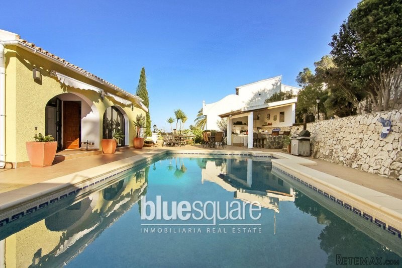 Lovely villa situated in the beautiful..