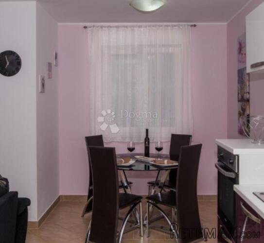 STUPIN ČELINE - ROGOZNICA - apartman 100 metara do mora - 2