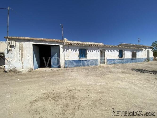 Urban building plot to be developed of just over 8000m2 for.. - 2