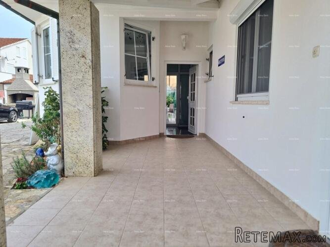MEDULIN, KUĆA s ukupno 10 apartmana. Fucane - 3