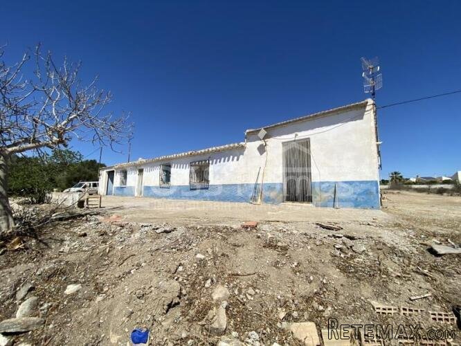 Urban building plot to be developed of just over 8000m2 for.. - 3