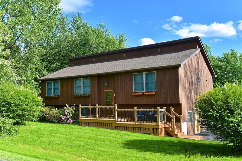 3 bedroom House For Sale: 1 Hillside..