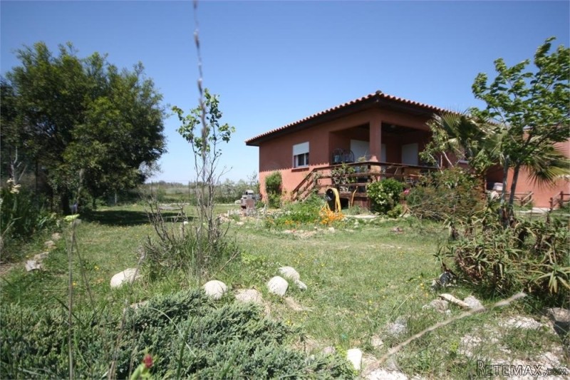 Ravissante Villa Plain Pied Avec Garage..