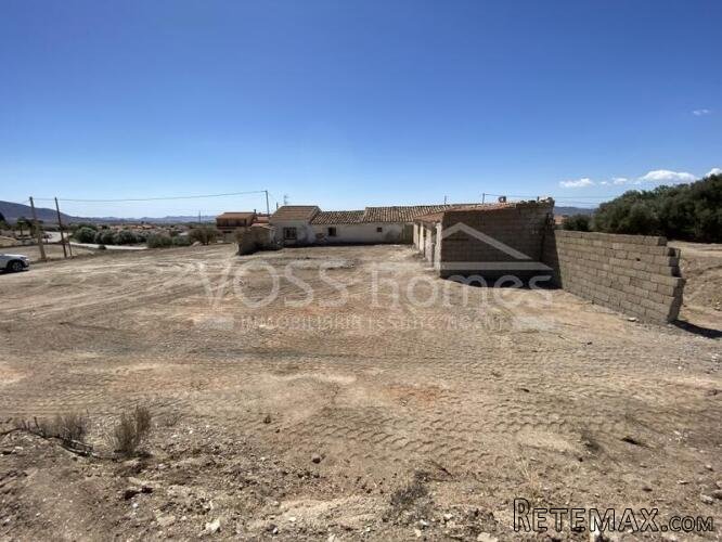 Urban building plot to be developed of just over 8000m2 for.. - 8