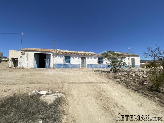 Urban building plot to be developed of just over 8000m2 for.. - 10