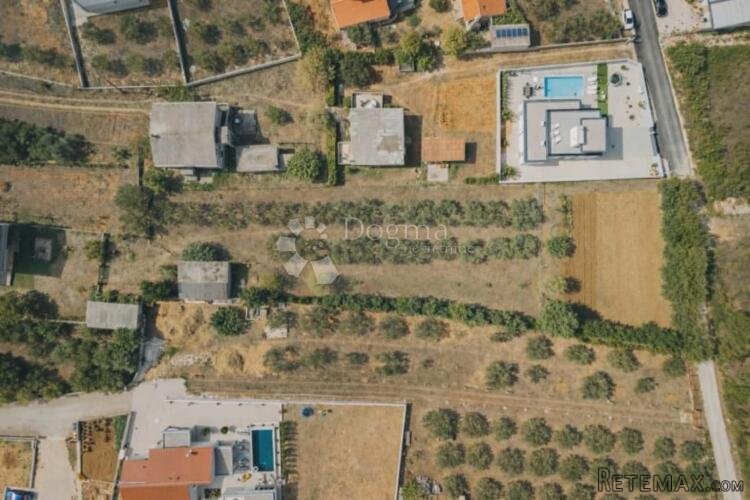 VRSI - GRAĐEVINSKO ZEMLJIŠTE 1252 m2 - INVESTICIJSKA PRILIKA - 2