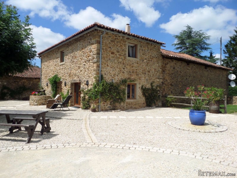 Beautifully renovated Character Stone..