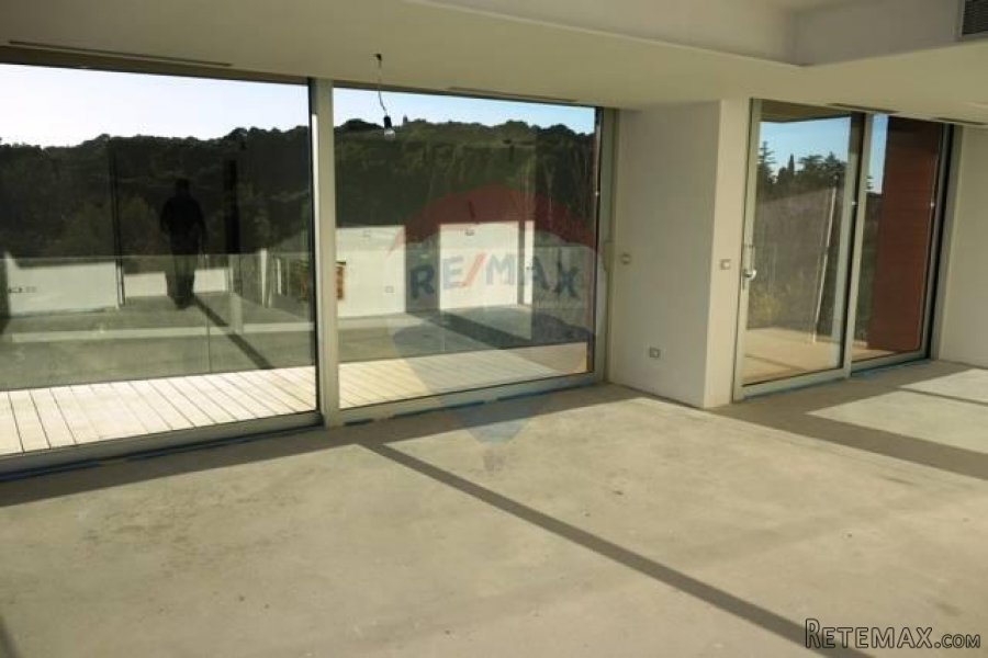 KVALITETAN PENTHOUSE U ROVINJU - BLIZINA PLAŽE - 5