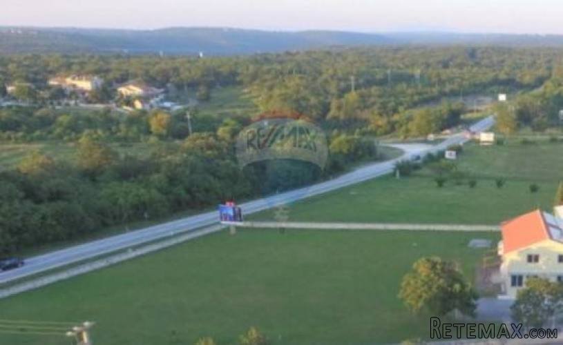 Istra,Kurili,građevinsko zemljište 550m2