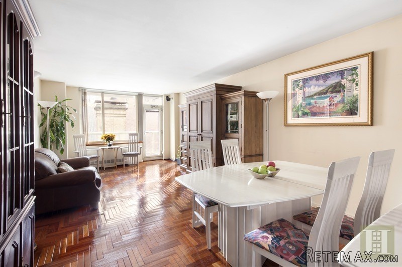 2 bedroom Apartment For Sale: 2373..