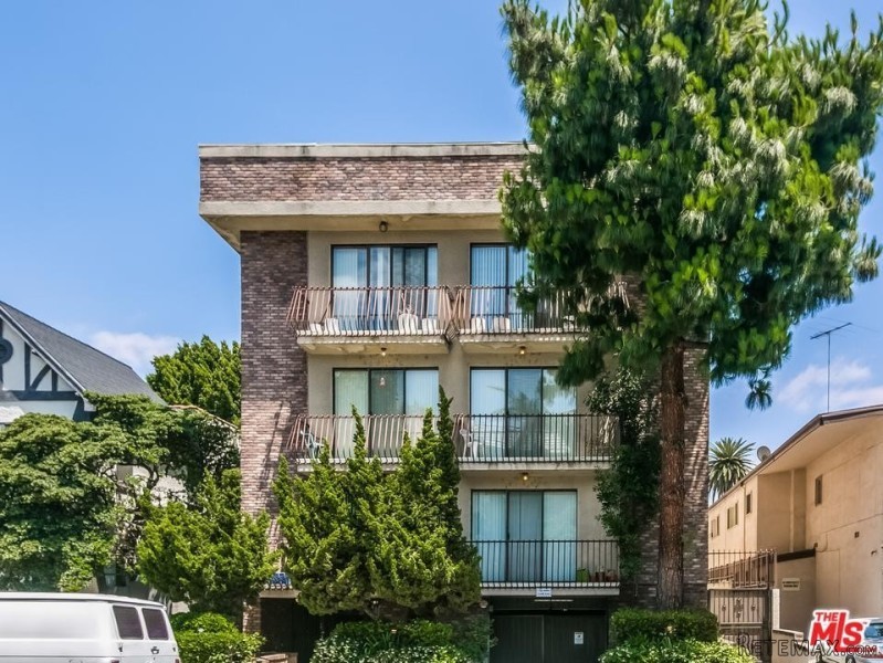 126 N Croft Ave Los Angeles, California.. - 2