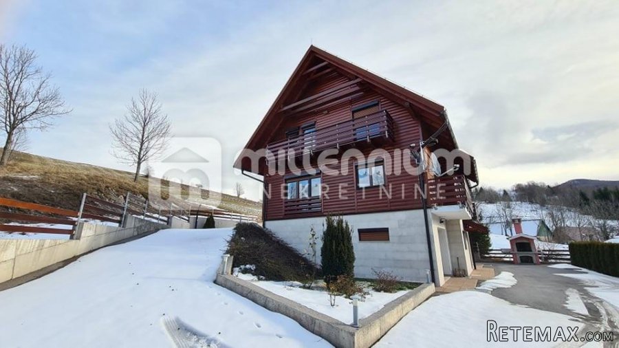 Gorski kotar, Begovo Razdolje, planinska vila s bazenom