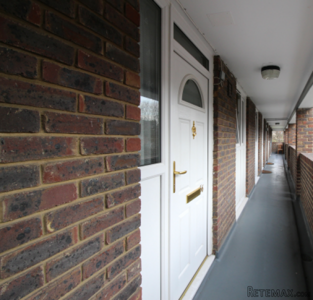 3 bedroom, Flat house for sale - 2