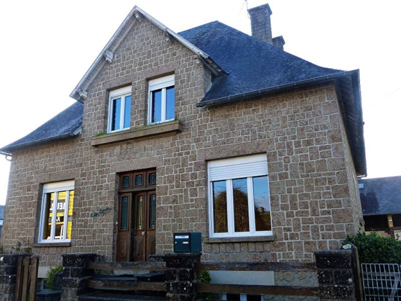 Detached House with Nice Garden