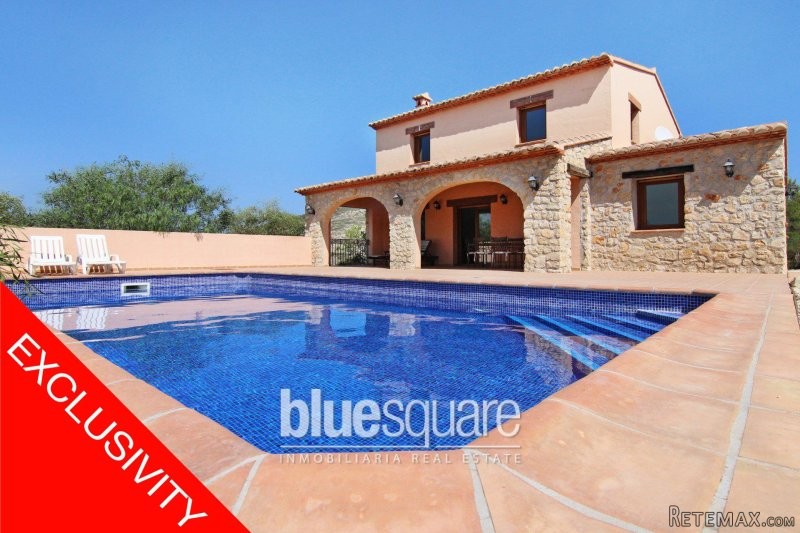 3 Bedroom Finca on a large plot in the..