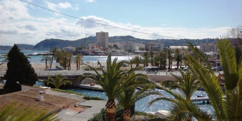 4 Bedroom 3 Bathroom Penthouse in Javea - 2