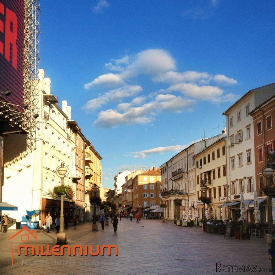 Rijeka, Centar, 18m2, poslovni prostor- trgovina