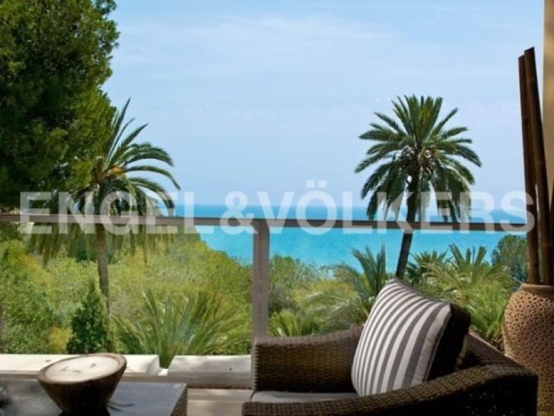 Luxury Apartment 3 Bed 2 Bath In Front.. - 2