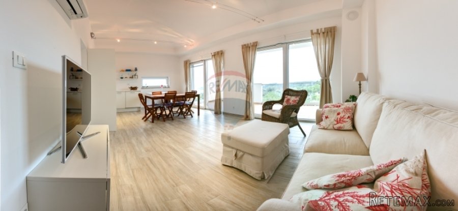 Istra,Banjole-moderan apartman u prizemlju 200m od plaže