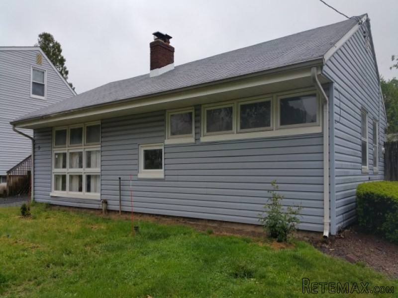 73 Silver Lake Ave Edison, NJ, 08817..