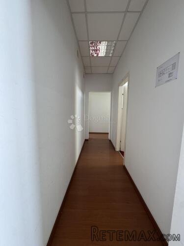 POSLOVNI PROSTOR-samostojeća zgrada na jako dobroj lokaciji - 2
