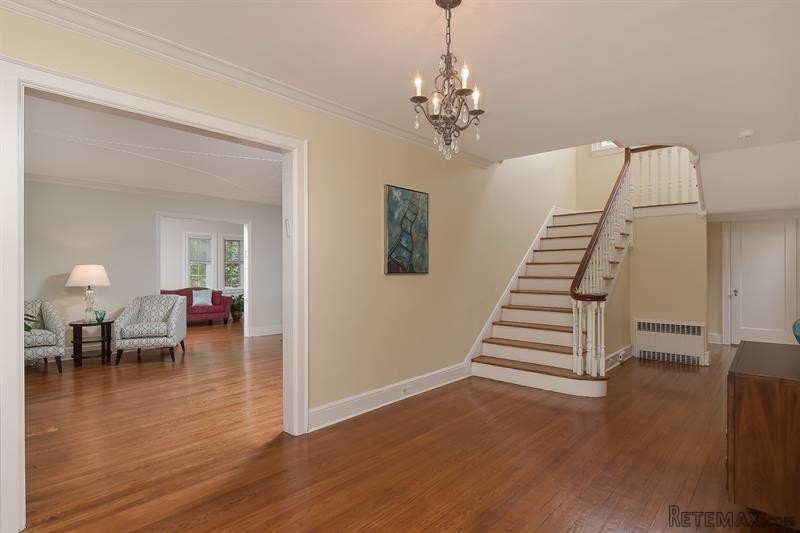 5 bedroom House For Sale: 174 Trenor.. - 2
