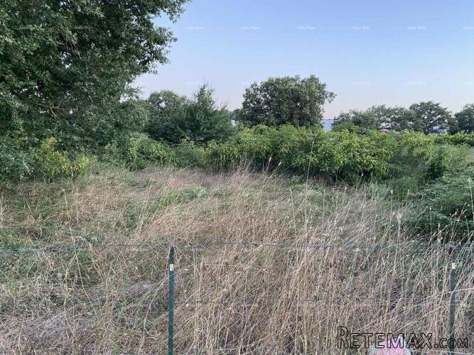 Prodaje se građevinska parcela, 634 m2, u Medulinu - 3