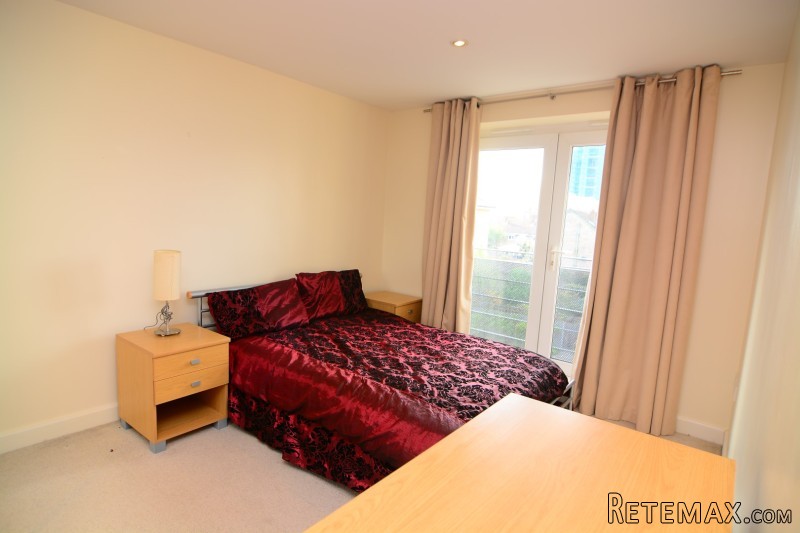 Flatshare - Queensgate A