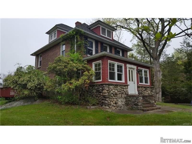 7 bedroom Flat For Sale: 243 Locust..