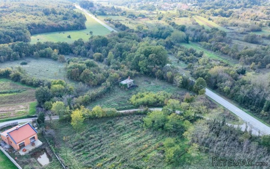 Građevinsko zemljište s projektom, blizina Marčane - 6