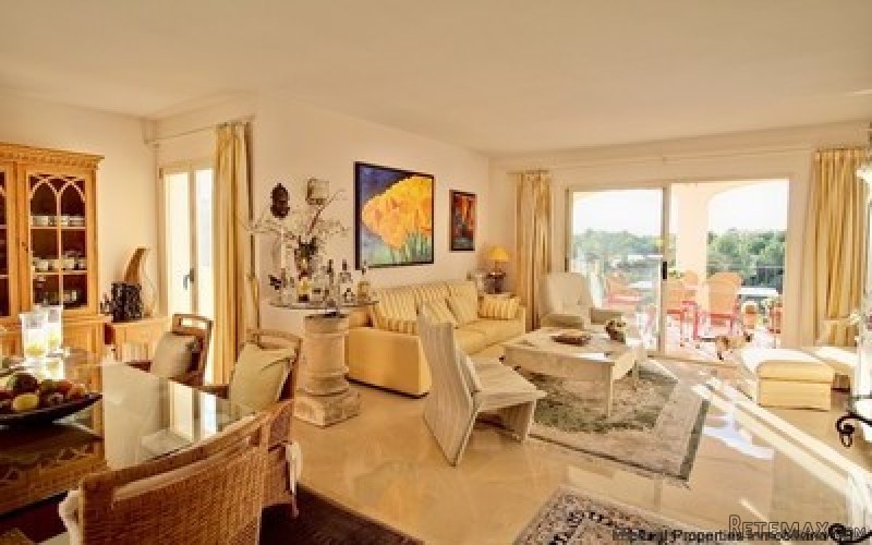 3 bedroom penthouse with golf views in..